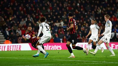 Bournemouth hammer Swansea to storm into FA Cup last 16