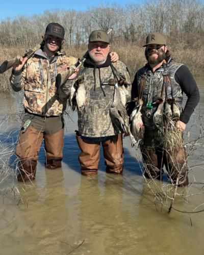 Unforgettable Duck Hunting: A Texas Family Adventure Under the Sun