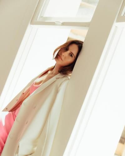 Taliana Vargas Shines in Pink and White Fashion Ensemble