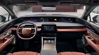 Ford shows off its new infotainment system in the Lincoln Nautilus, complete with 48-inch panoramic display