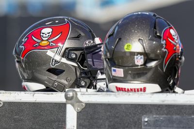 Panthers reportedly request interview with Bucs WR coach Brad Idzik for OC job