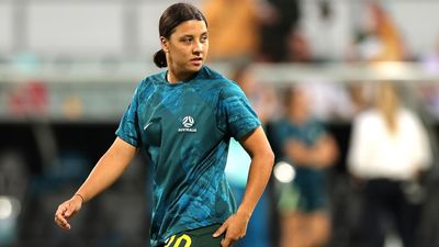 Chelsea women make record buy - but Kerr's set to stay