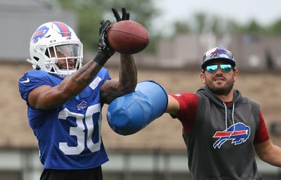 Packers to interview Bills LB coach Bobby Babich for defensive coordinator job