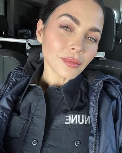 Jenna Dewan's Radiant Selfie and Baby Bump Showcase Confidence