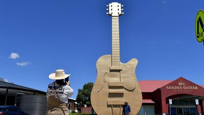 Giant guitar a golden landmark in country music's heart