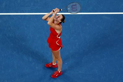 Aryna Sabalenka thrashes Zheng Qinwen to retain Australian Open title