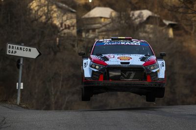 WRC Monte Carlo: Neuville leapfrogs Evans and Ogier to lead