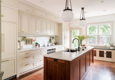 Is Kitchen Cabinet Crown Molding in Style? Designers on When They Would (and Wouldn't) Use It