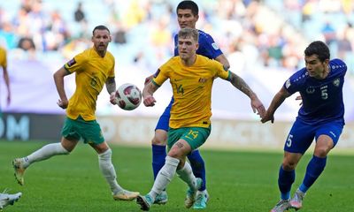 Socceroos hold on to hopes of deep Asian Cup run despite familiar concerns