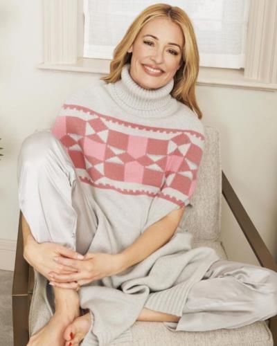 Cat Deeley Shows Joy and Comfort in Candid Sofa Photos