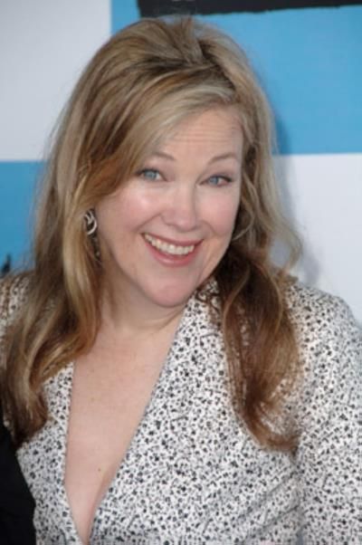 Home Alone star Catherine O'Hara reflects on the McCallister's wealth