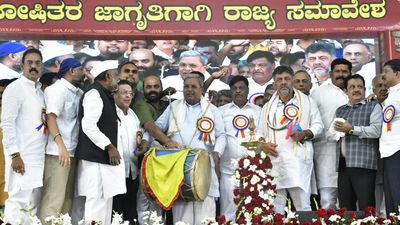 Siddaramaiah urges people to reject BJP/RSS for their stand on Constitution