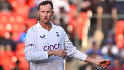 Debutant Tom Hartley rewrites record books, achieves this massive feat in 78 years