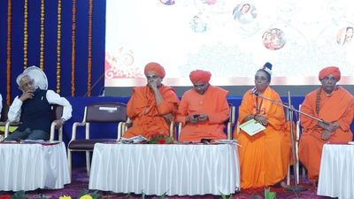 Women’s convention passes resolution seeking religion status for Lingayat