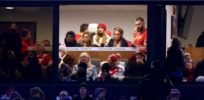 Taylor Swift, Jason Kelce arrive for the AFC championship game between the Chiefs and Ravens