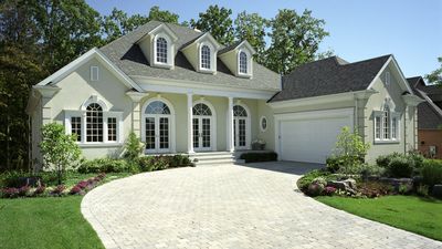 How to make your driveway look more inviting – 9 ideas that won't break the bank