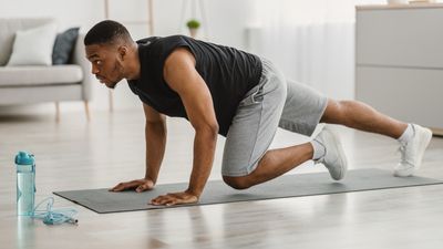 You only need five minutes to strengthen your core and boost your balance