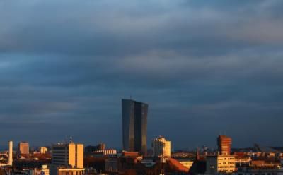 ECB Policymakers Clash Over Timing of Next Rate Cut