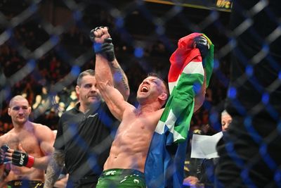 Dricus Du Plessis: Sean Strickland’s been walking back an admission that he lost at UFC 297