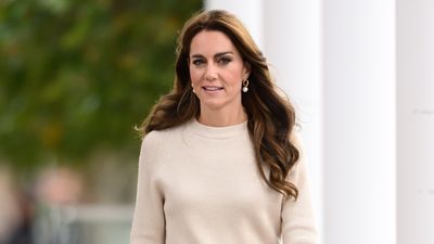 Kate Middleton returns home from hospital after surgery as Wales family share new statement