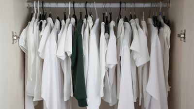 How to wash white clothes and keep them bright and sparkling