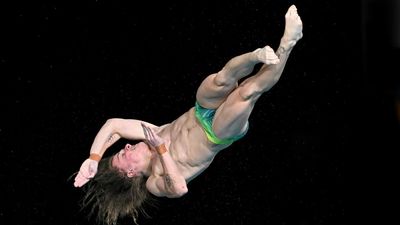 Diver Rousseau opts out of world-title defence