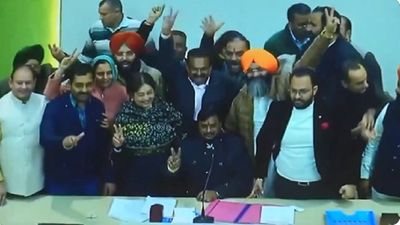 Chandigarh Mayor Poll: BJP's Manoj Sonkar becomes Mayor; Big blow to INDIA alliance