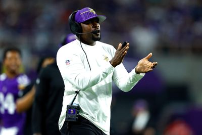Zulgad: Vikings’ success on defense didn’t stop league owners from ignoring Brian Flores for head coaching jobs