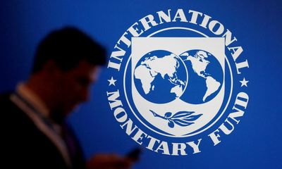 IMF warns Jeremy Hunt against tax cuts in budget