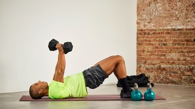 It only takes five moves to build full-body strength and develop your core stability