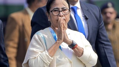 Mamata holds 'Jonosanjog Yatra' in West Bengal's Malda