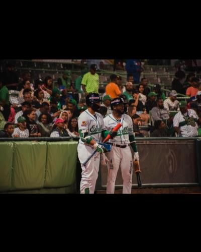 Robinson Canó: A Baseball Star in the Heart of the Action