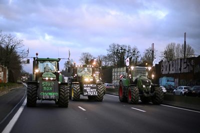 French Farmers Close In On Key Spots As Police Deployed In Force