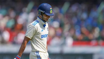 'Want them to play with...': Vikram Rathour's advice to young batters ahead of 2nd Test