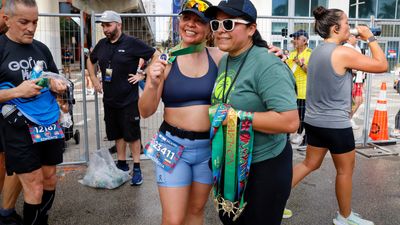 TSA officers throw runner's 'ninja star' Miami Marathon medal in the trash