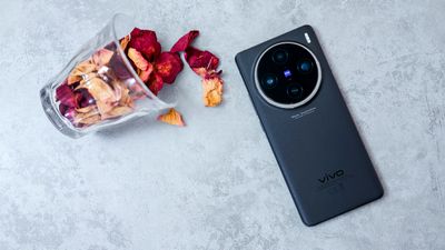 Vivo X100 Pro Zeiss superphone shakes up mobile photography with AI