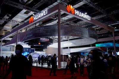 Chinese automakers face production issues with Huawei computing unit