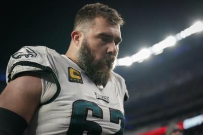 Jason Kelce adamantly refuses to get a cat, despite pressure