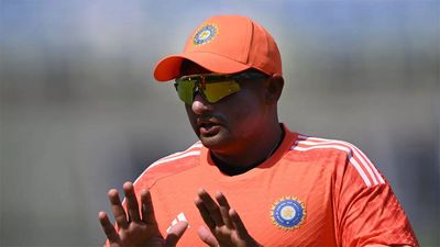 'Dad told me I play like him': Sarfaraz Khan's batting resemblance to this Pakistan great