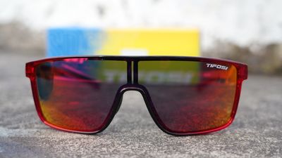 Tifosi's $35 sunglasses are a vibe, low on budget yet rich in features