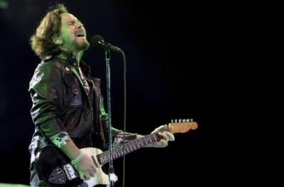 Pearl Jam Unleashes Hard-Hitting Album, Show No Signs of Mellowing