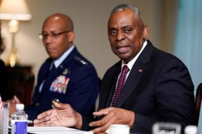 US Defense Secretary emphasizes multi-tiered response to protect troops