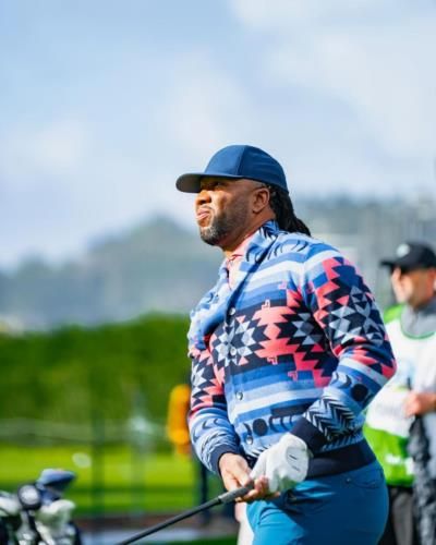 Larry Fitzgerald: A Captivating Moment on the Golf Course