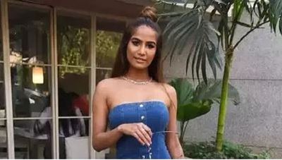 'Lock Upp' fame Poonam Pandey dies of cervical cancer, says her manager