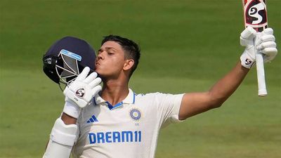 Watch: When Yashasvi Jaiswal got to his second Test hundred