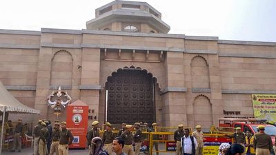 Allahabad HC refuses any interim relief to Muslims; puja to continue inside Gyanvapi mosque