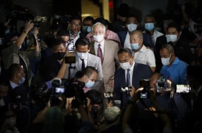 Najib Razak's Jail Sentence Cut, Fine Reduced in Corruption Case