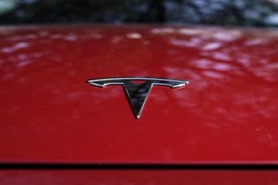 Tesla Recalling Vehicles in the U.S. Over Warning Light Issue