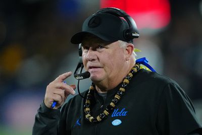 Raiders interviewed UCLA HC Chip Kelly multiple times for OC job