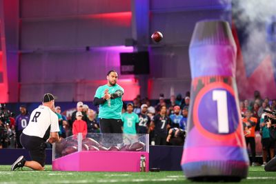 WATCH: Dolphins QB Tua Tagovailoa struggles in Precision Passing challenge at Pro Bowl Games